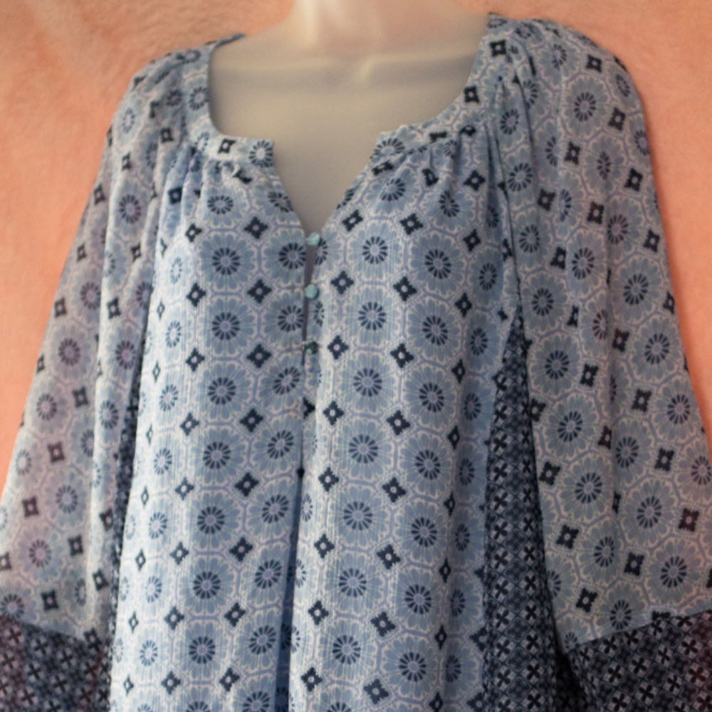 Blue Patterned Blouse - Picture 3 of 8